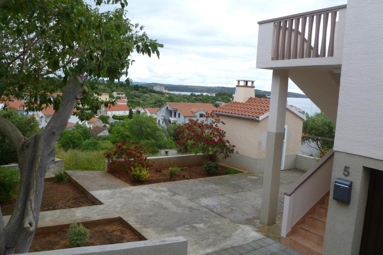 Apartments With A Parking Space Sali, Dugi Otok - 8154 Exteriör bild